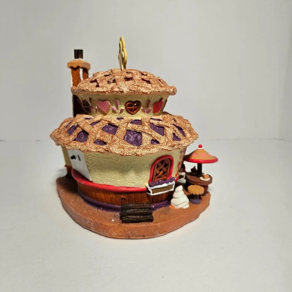 Lemax Gingers Pie Shop Christmas Village Sugar n Spice 25925 Lighted House